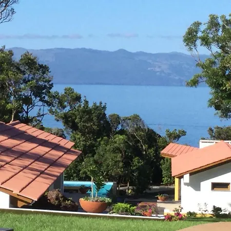 Casteletes Farm stay Urzelina