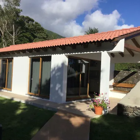 Farm stay Casteletes Urzelina