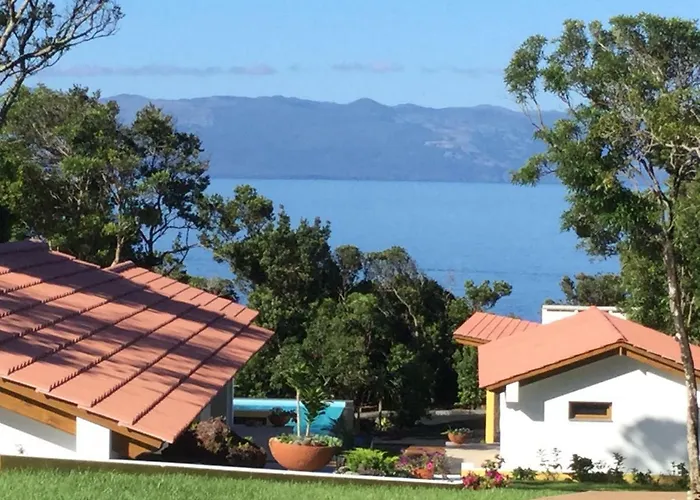 Casteletes בית חווה Urzelina