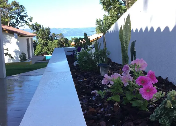 Casteletes בית חווה *