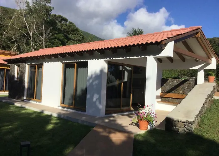 בית חווה Casteletes Urzelina