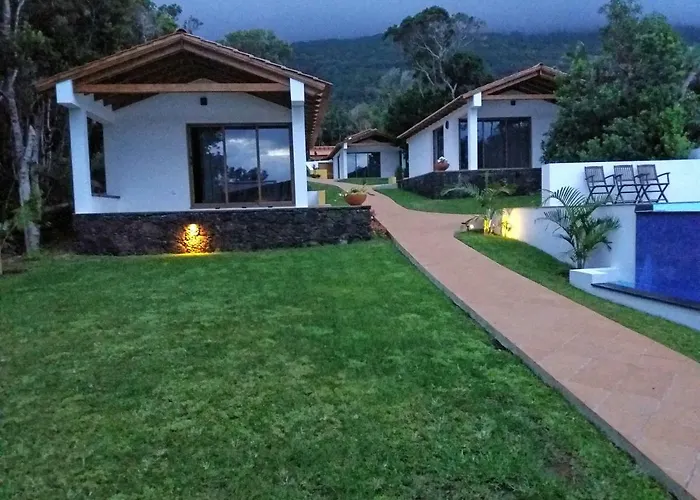 בית חווה Casteletes Urzelina